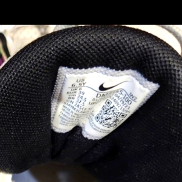 Nike Air Uptempo colorful sneakers - Picture 6 of 6